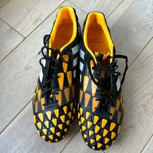 Adidas Predator Instinct FG  size 9 for soccer / football shoes